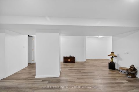 Photo 38 at 2092 Legrand Crescent, Queenswood Heights South, Orleans