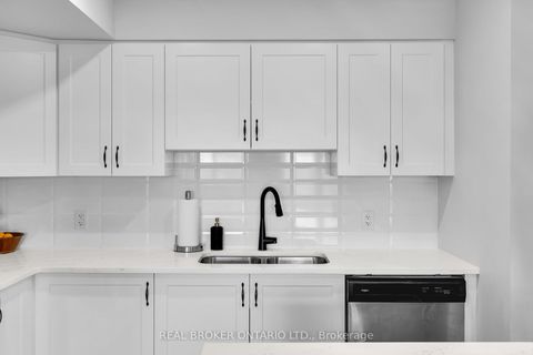 Photo 10 at 405 Pilot Private, Emerald Meadows/Trailwest, Kanata