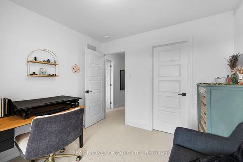 Photo 20 at 405 Pilot Private, Emerald Meadows/Trailwest, Kanata