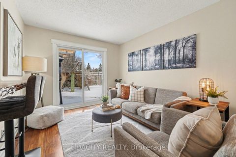 Photo 4 at 28 Glamorgan Drive, Glencairn/Hazeldean, Kanata