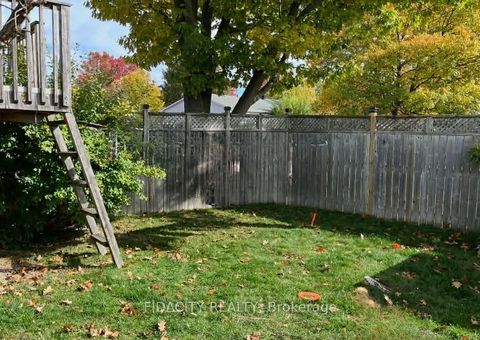 Photo 28 at 28 Glamorgan Drive, Glencairn/Hazeldean, Kanata