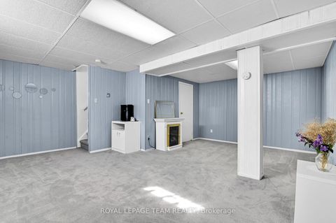 Photo 23 at 102 - 1785 Cabaret Lane, Fallingbrook/Pineridge, Orleans