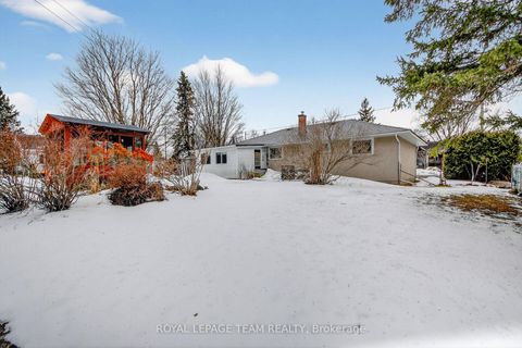 Photo 21 at 15 Savage Drive, Stittsville (Central), Stittsville