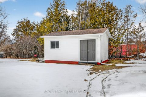 Photo 24 at 15 Savage Drive, Stittsville (Central), Stittsville