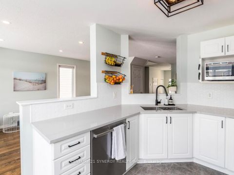 Photo 13 at 167 Romina Street, Emerald Meadows/Trailwest, Kanata