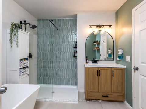 Photo 25 at 167 Romina Street, Emerald Meadows/Trailwest, Kanata