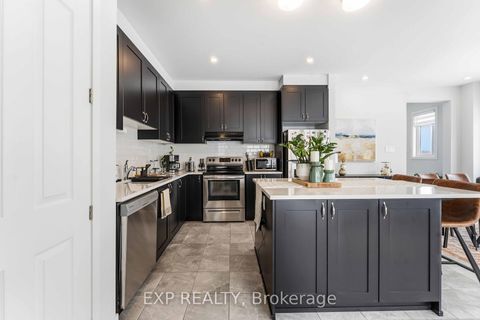 Photo 12 at 542 Filly Terrace, Goulbourn Twp From Franktown Rd/South To Rideau, Stittsville