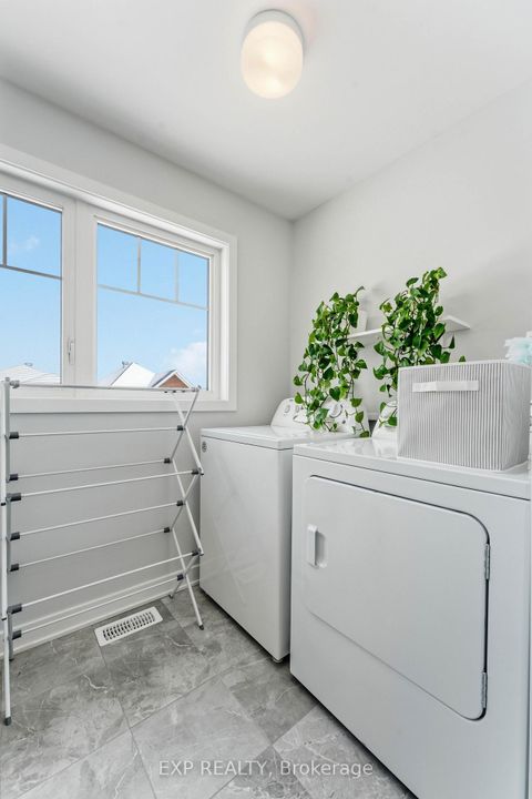 Photo 30 at 542 Filly Terrace, Goulbourn Twp From Franktown Rd/South To Rideau, Stittsville