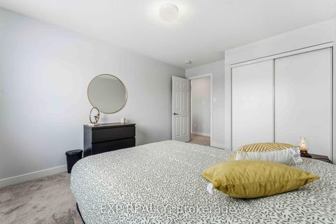 Photo 35 at 542 Filly Terrace, Goulbourn Twp From Franktown Rd/South To Rideau, Stittsville