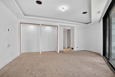 Photo 10 at 112 Queen Elizabeth Drive, Ottawa Centre/Golden Triangle, Ottawa Centre