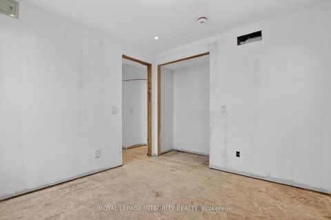 Photo 36 at 112 Queen Elizabeth Drive, Ottawa Centre/Golden Triangle, Ottawa Centre