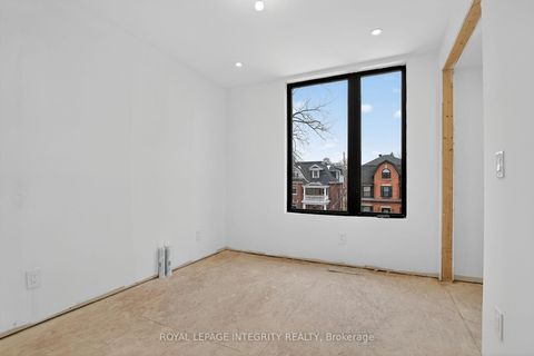 Photo 37 at 112 Queen Elizabeth Drive, Ottawa Centre/Golden Triangle, Ottawa Centre