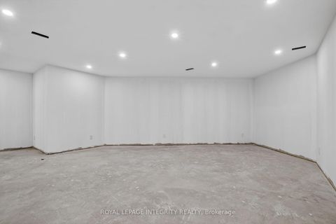 Photo 44 at 112 Queen Elizabeth Drive, Ottawa Centre/Golden Triangle, Ottawa Centre