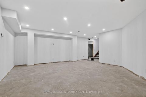 Photo 45 at 112 Queen Elizabeth Drive, Ottawa Centre/Golden Triangle, Ottawa Centre