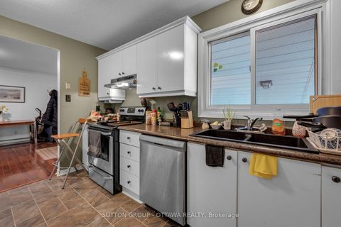 Photo 10 at 1150 St Pierre Street, Convent Glen South, Orleans