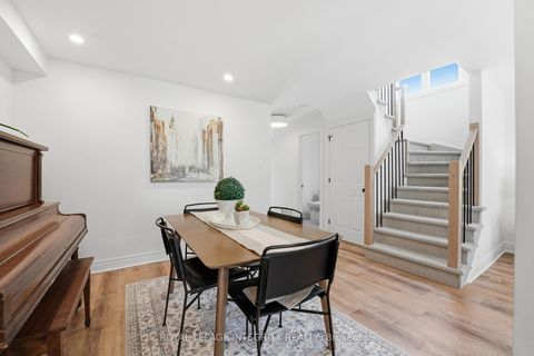 Photo 7 at 727 Hancock Crescent, Fallingbrook/Ridgemount, Orleans