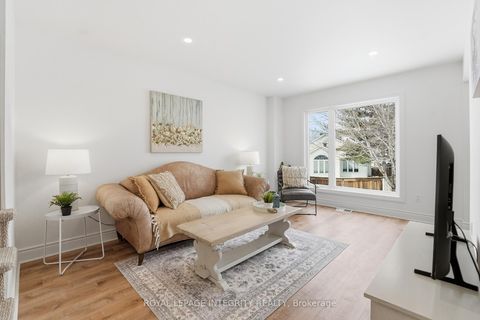 Photo 10 at 727 Hancock Crescent, Fallingbrook/Ridgemount, Orleans