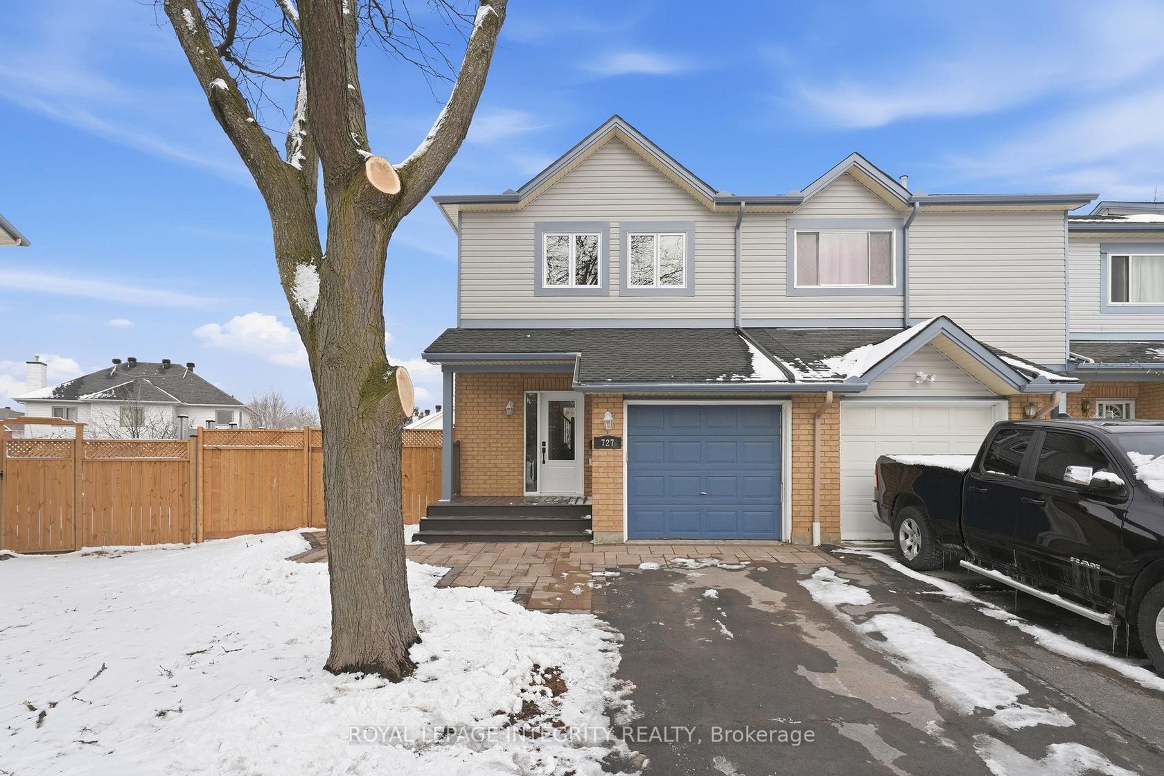 727 Hancock Crescent, Fallingbrook/Ridgemount, Orleans 2