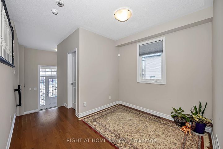 Photo 5 at 50 Boddington Street, Nepean (Half Moon Bay), Ottawa