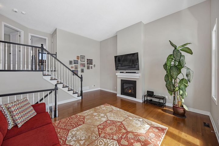 Photo 17 at 50 Boddington Street, Nepean (Half Moon Bay), Ottawa