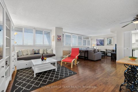 Photo 6 at 609 - 500 Laurier Avenue W, Ottawa Centre