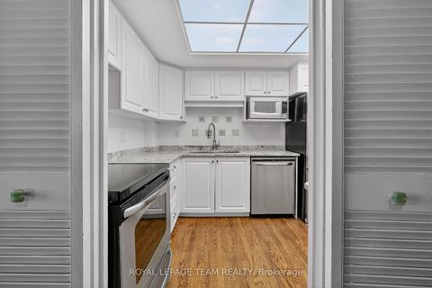 Photo 13 at 609 - 500 Laurier Avenue W, Ottawa Centre