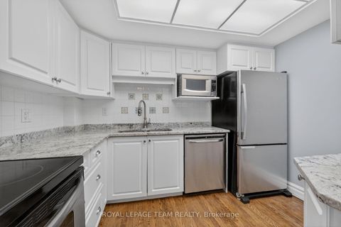 Photo 15 at 609 - 500 Laurier Avenue W, Ottawa Centre