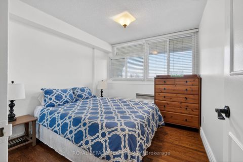 Photo 19 at 609 - 500 Laurier Avenue W, Ottawa Centre