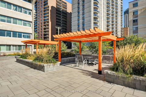 Photo 36 at 609 - 500 Laurier Avenue W, Ottawa Centre