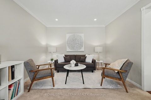 Photo 5 at 36 Fernbrook Place, Emerald Meadows/Trailwest, Kanata