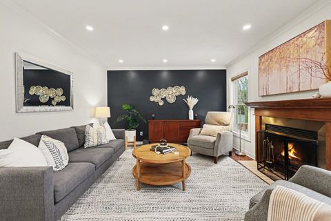 Photo 13 at 36 Fernbrook Place, Emerald Meadows/Trailwest, Kanata