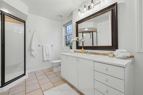 Photo 21 at 36 Fernbrook Place, Emerald Meadows/Trailwest, Kanata