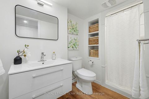 Photo 29 at 36 Fernbrook Place, Emerald Meadows/Trailwest, Kanata