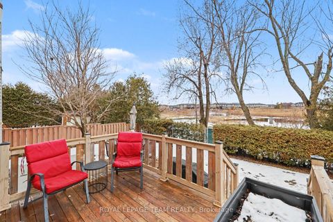 Photo 33 at 36 Fernbrook Place, Emerald Meadows/Trailwest, Kanata