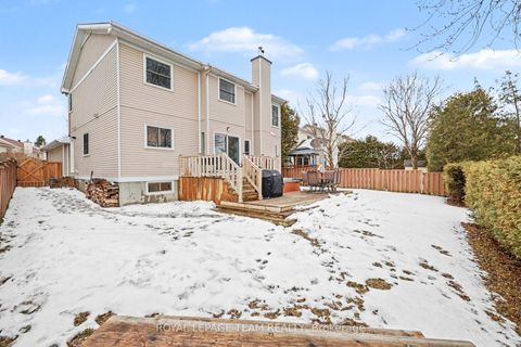 Photo 38 at 36 Fernbrook Place, Emerald Meadows/Trailwest, Kanata