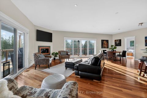 Photo 7 at 1641 Bearhill Road, Huntley Ward (North West), Carp