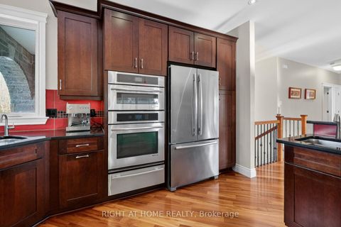 Photo 19 at 1641 Bearhill Road, Huntley Ward (North West), Carp