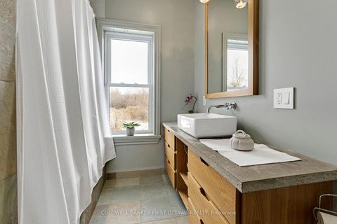 Photo 22 at 2752 Tennyson Road, Drummond N Elmsley (Drummond) Twp, Drummond/North Elmsley