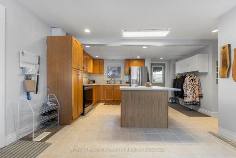 Photo 9 at 191 BELL Street, Arnprior