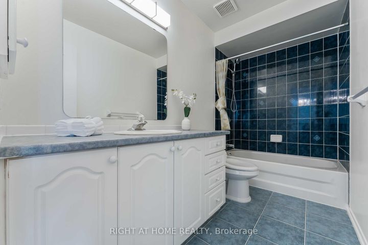 Photo 30 at 104B Craig Henry Drive, Nepean (Craig Henry/Woodvale), Ottawa