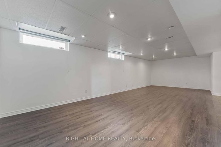 Photo 32 at 104B Craig Henry Drive, Nepean (Craig Henry/Woodvale), Ottawa