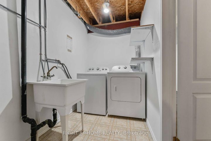 Photo 38 at 104B Craig Henry Drive, Nepean (Craig Henry/Woodvale), Ottawa