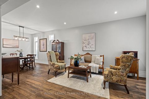 Photo 2 at 337 Sugar Pine Crescent, Bridlewood, Kanata