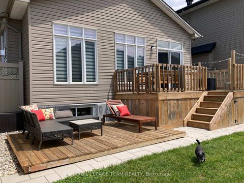 Photo 25 at 337 Sugar Pine Crescent, Bridlewood, Kanata