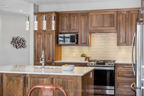 Photo 5 at 865 Tewin Circle, Camelot, Orleans