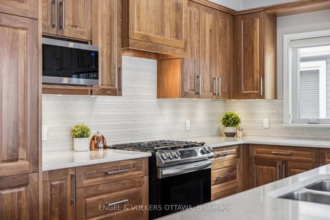 Photo 8 at 865 Tewin Circle, Camelot, Orleans