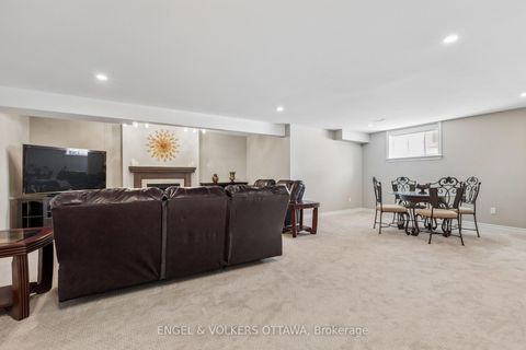 Photo 30 at 865 Tewin Circle, Camelot, Orleans