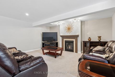 Photo 32 at 865 Tewin Circle, Camelot, Orleans