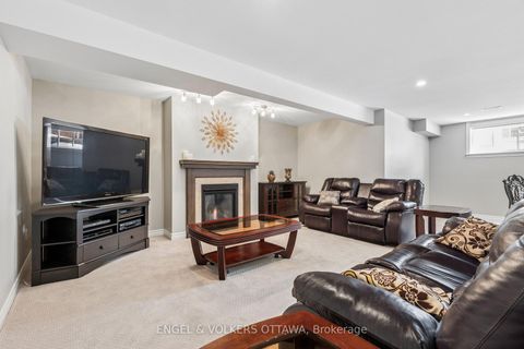 Photo 33 at 865 Tewin Circle, Camelot, Orleans