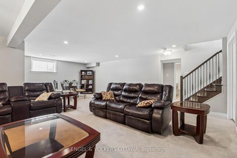 Photo 34 at 865 Tewin Circle, Camelot, Orleans